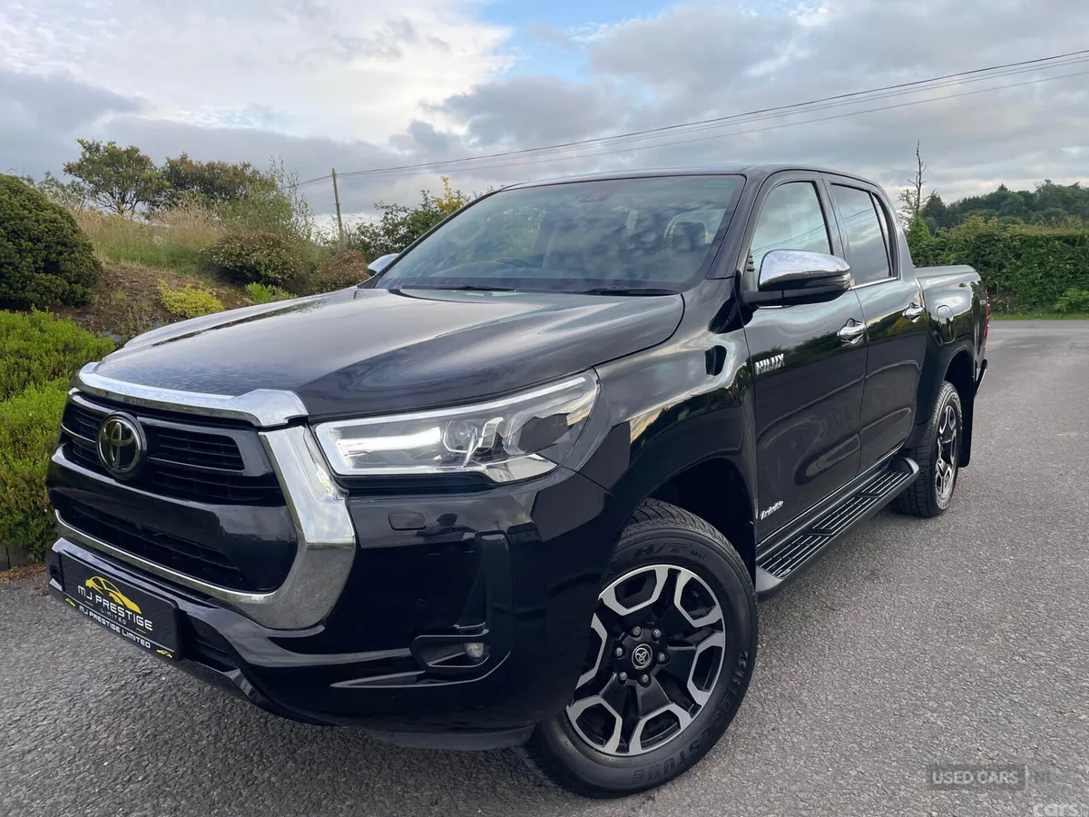Toyota Hilux Pick Up, Diesel, 2024, Black