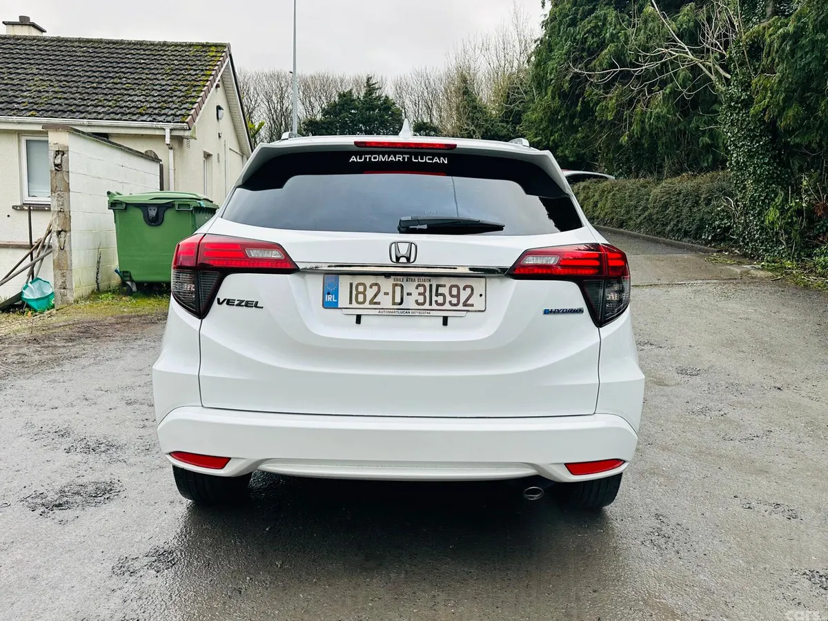 Honda Vezel Estate, Petrol Hybrid, 2018, White