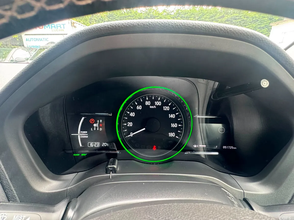 Honda Vezel Estate, Petrol Hybrid, 2019, White