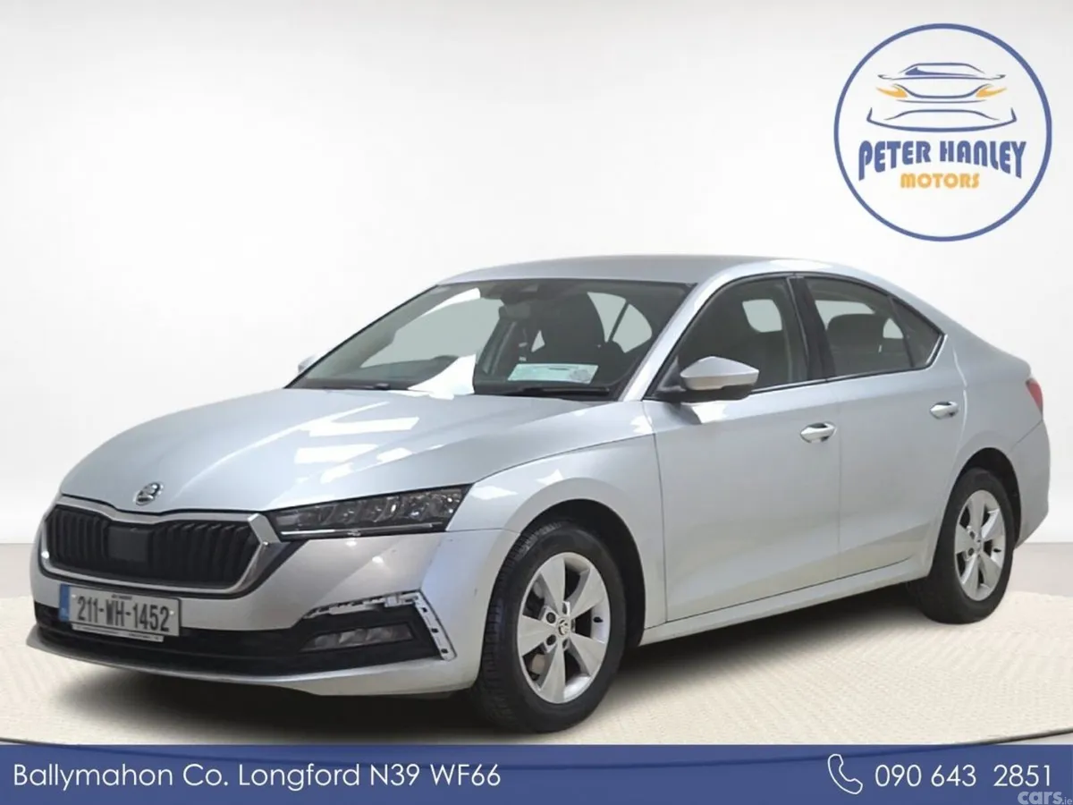 Skoda Octavia Saloon, Petrol, 2021, Silver