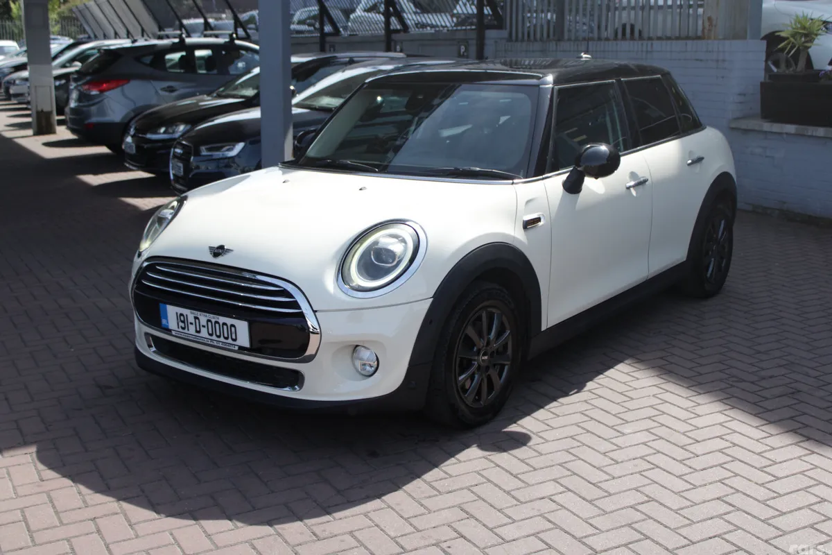 Mini Cooper Hatchback, Diesel, 2019, White