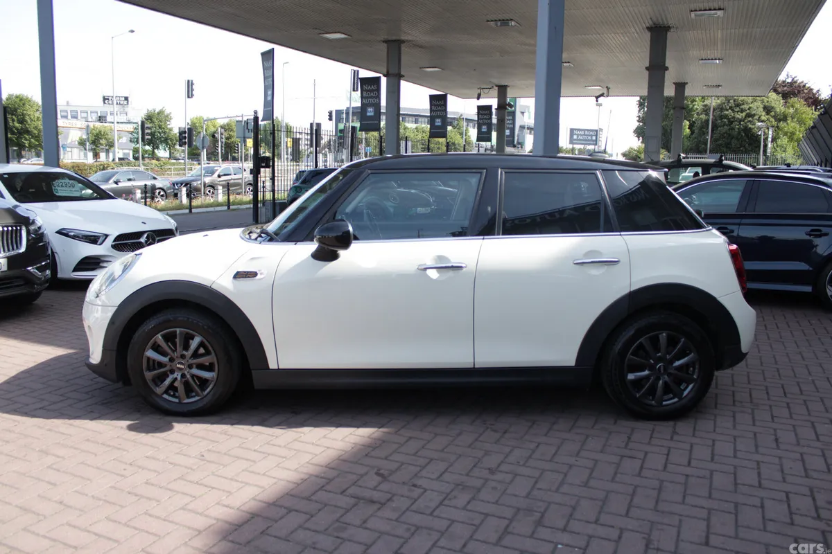 Mini Cooper Hatchback, Diesel, 2019, White