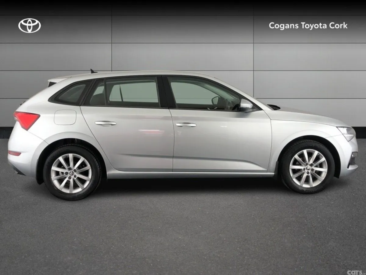 Skoda Scala Hatchback, Petrol, 2020, Grey