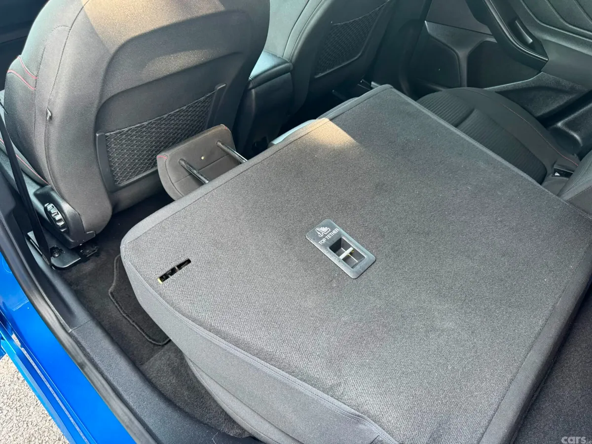 Ford Focus Hatchback, Petrol, 2022, Blue