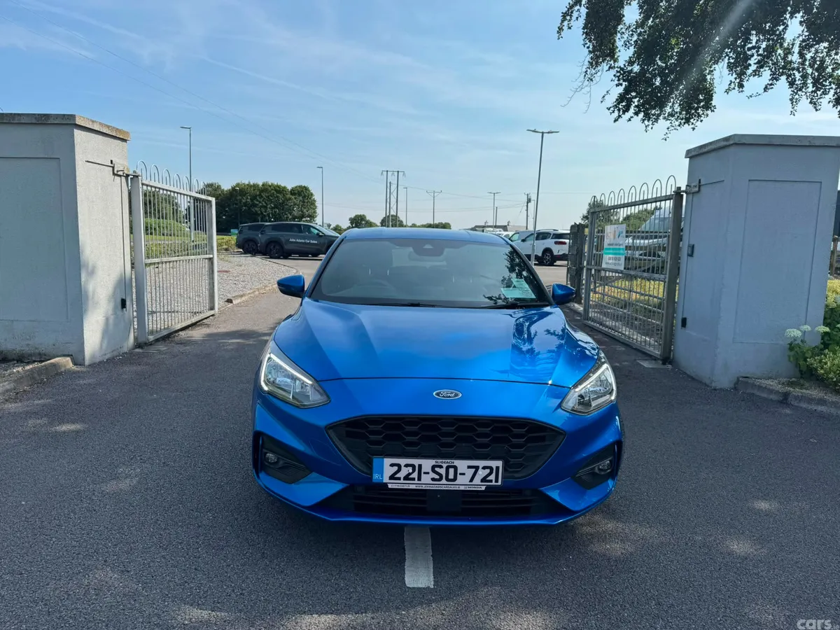 Ford Focus Hatchback, Petrol, 2022, Blue