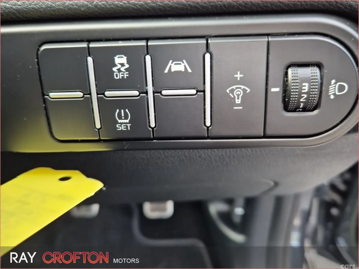 Kia Ceed Hatchback, Diesel Hybrid, 2024, Grey