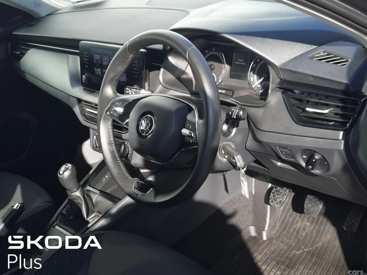 Skoda Kamiq SUV, Petrol, 2023, Grey