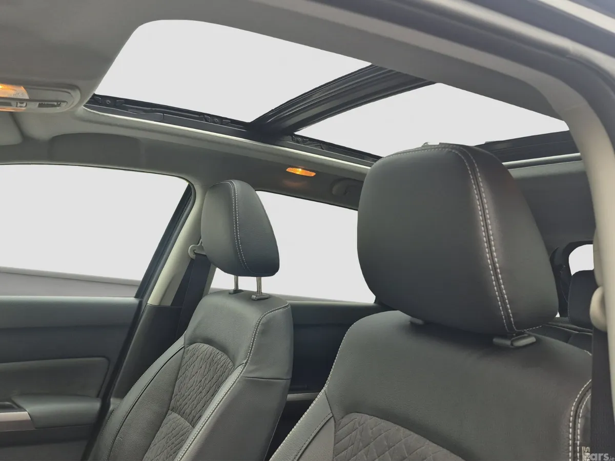 Suzuki Vitara SUV, Petrol Hybrid, 2025, Black
