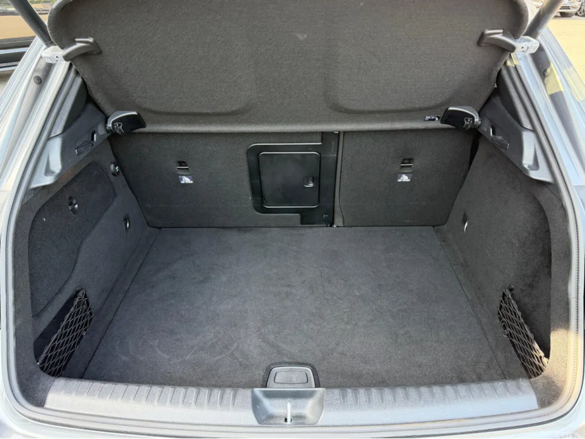 Mercedes-Benz GLA Hatchback, Petrol, 2017, Grey