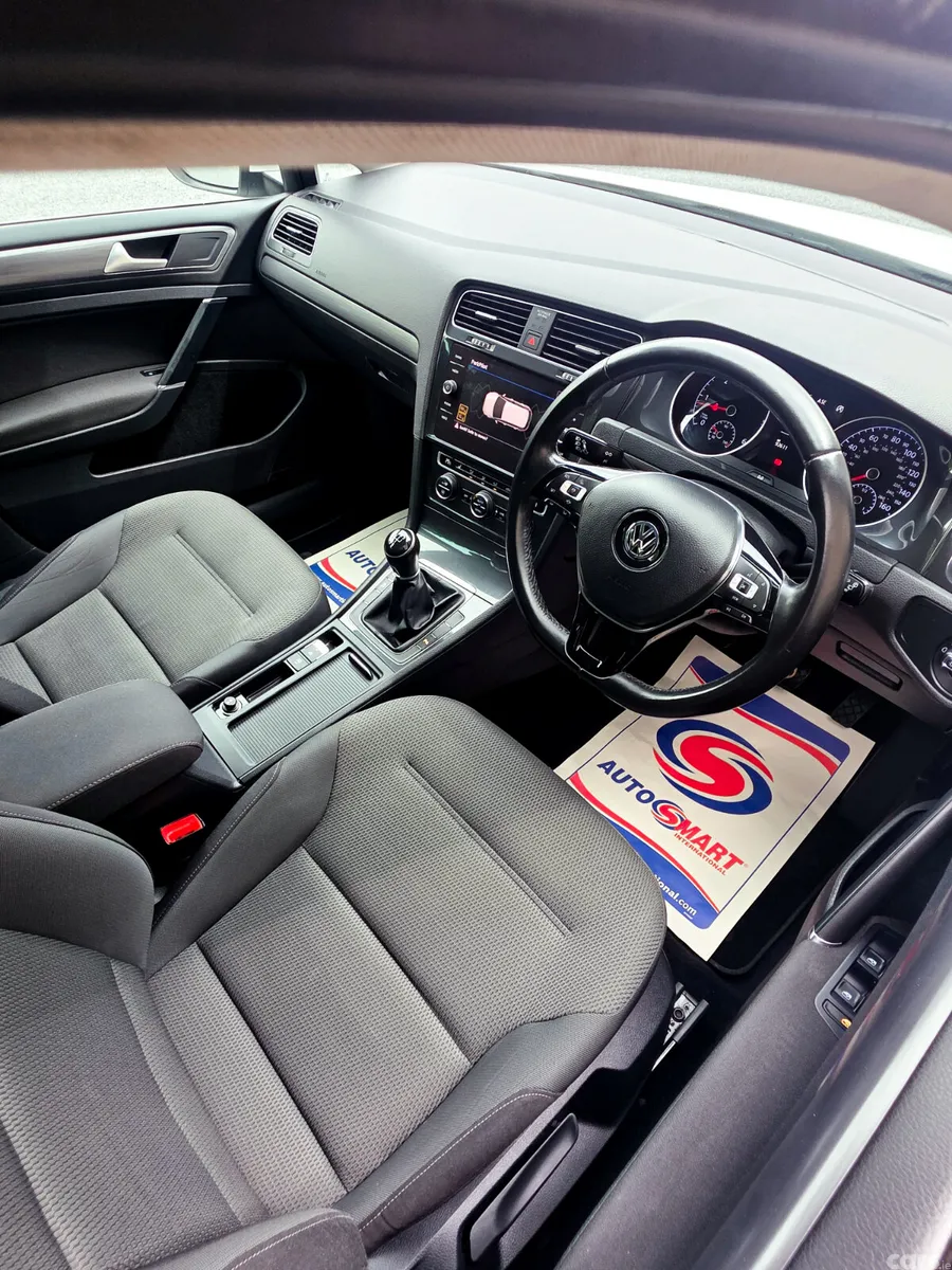Volkswagen Golf Hatchback, Diesel, 2019, White