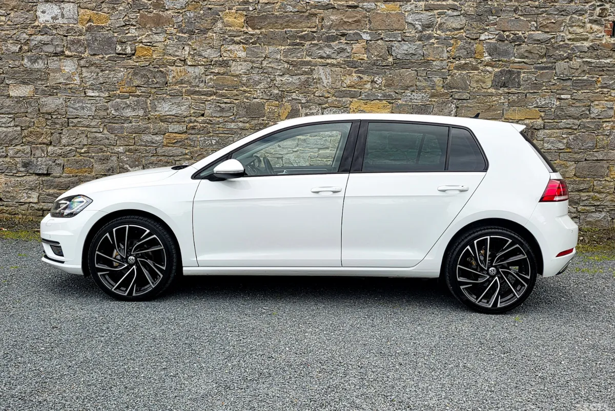 Volkswagen Golf Hatchback, Diesel, 2019, White