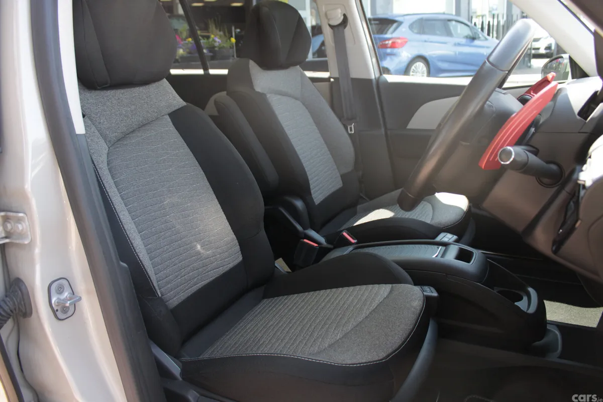 Citroen Grand C4 Spacetourer MPV, Diesel, 2021, Grey