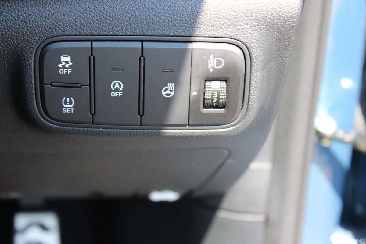 Hyundai Bayon Estate/Jeep, Petrol, 2026, Blue