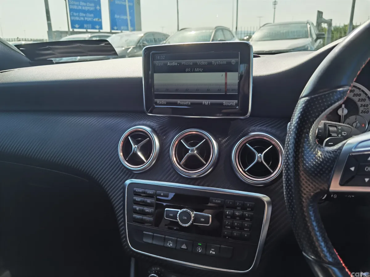 Mercedes-Benz A-Class Hatchback, Petrol, 2015, Silver