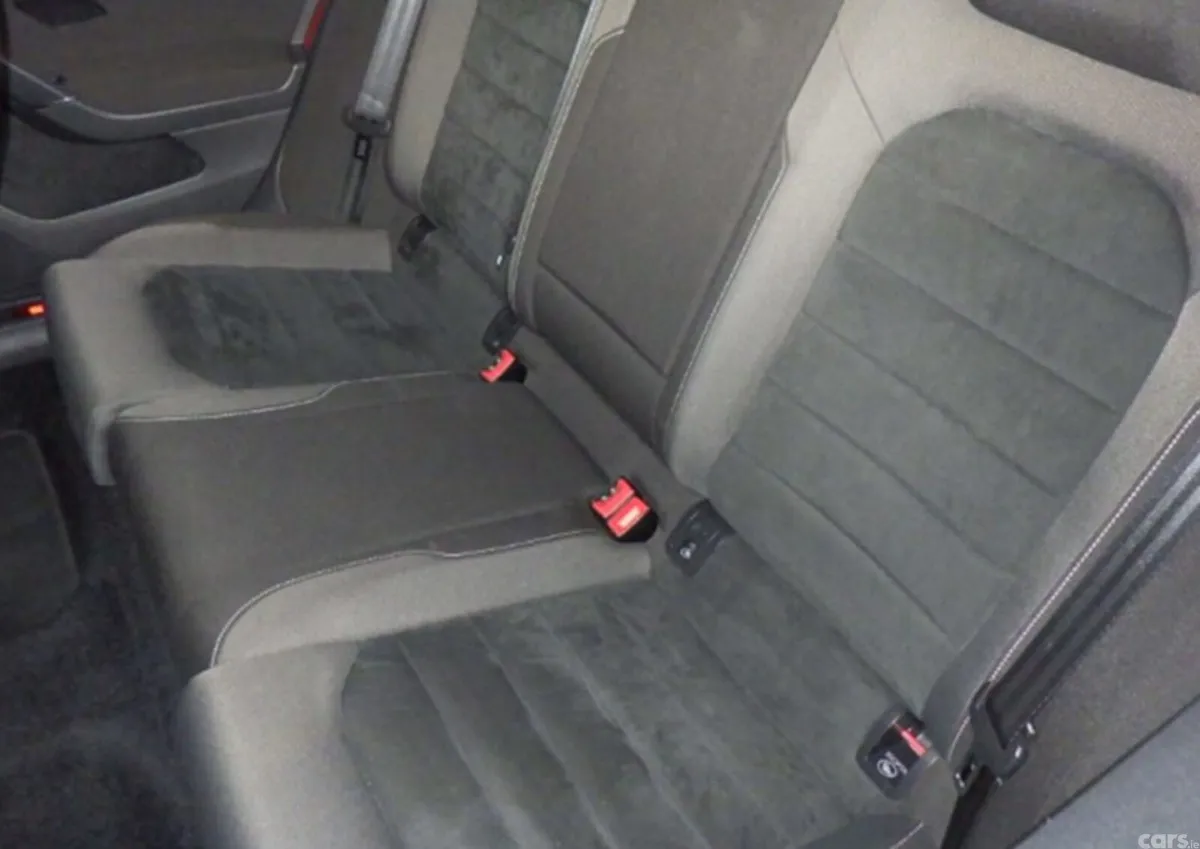 Volkswagen Golf Hatchback, Petrol, 2015, Red