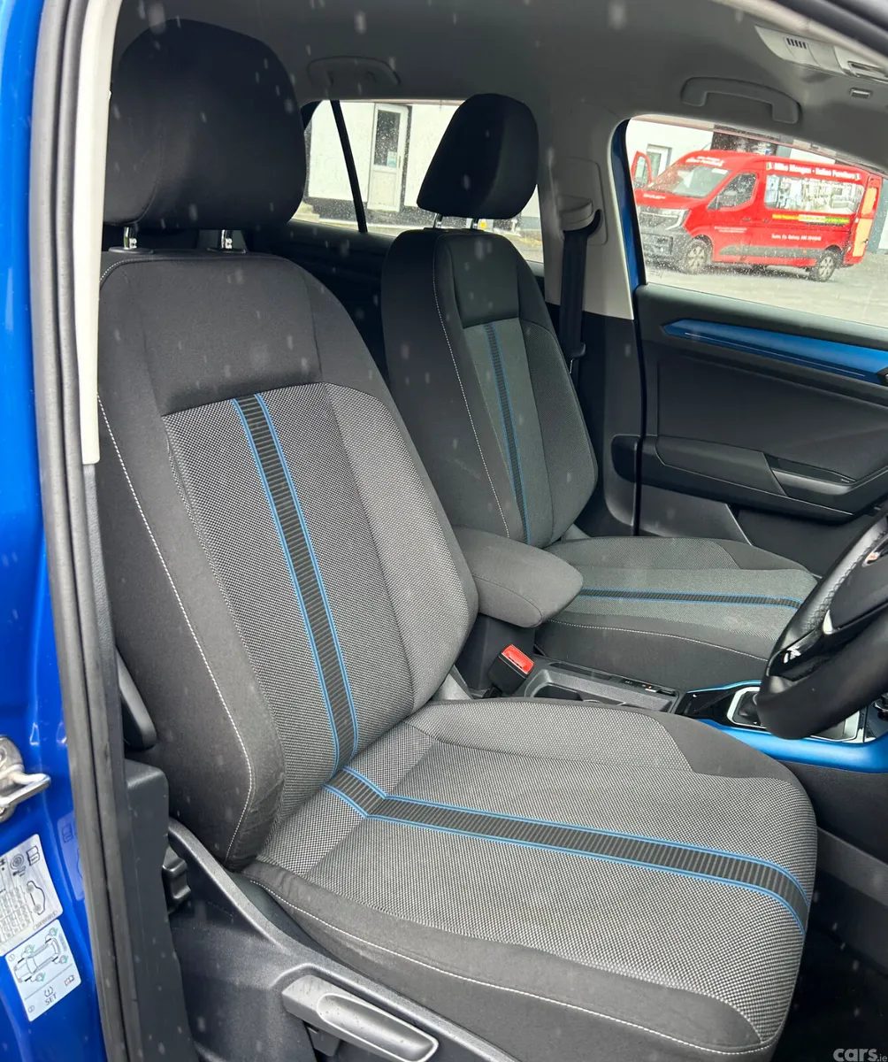 Volkswagen T-Roc SUV, Diesel, 2021, Blue