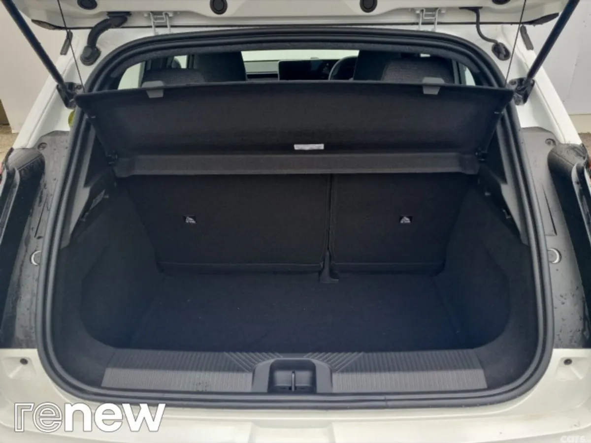 Renault 5 E-Tech Hatchback, Electric, 2026, White