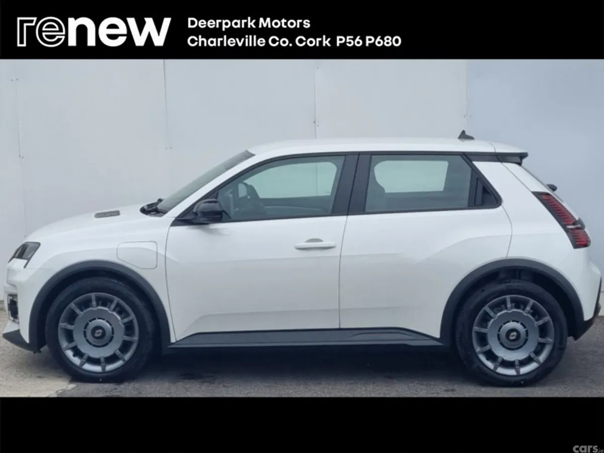 Renault 5 E-Tech Hatchback, Electric, 2026, White