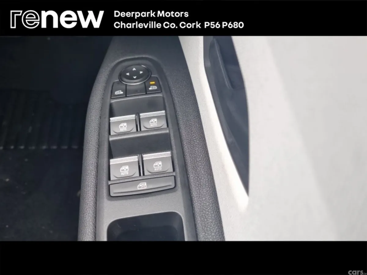 Renault 5 E-Tech Hatchback, Electric, 2026, White