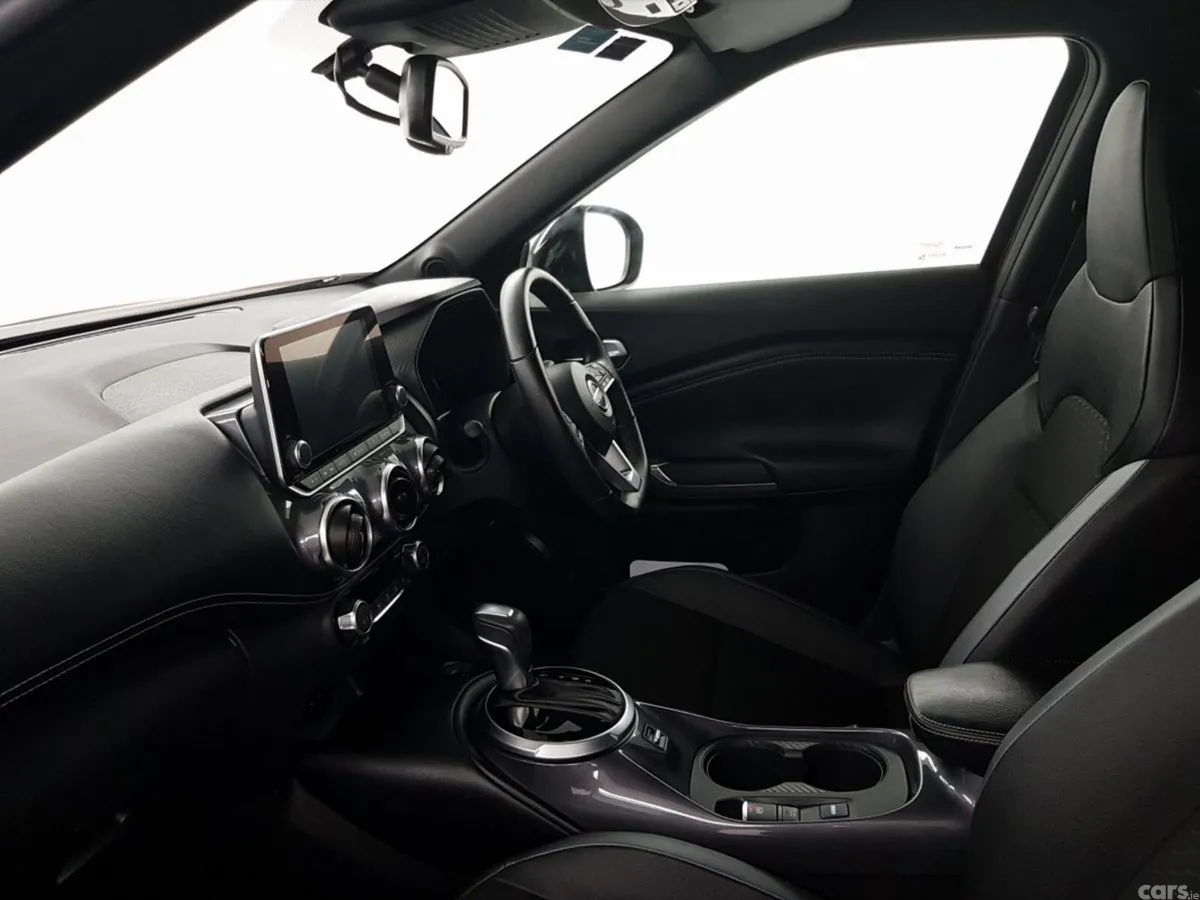 Nissan Juke SUV, Petrol, 2023, Red
