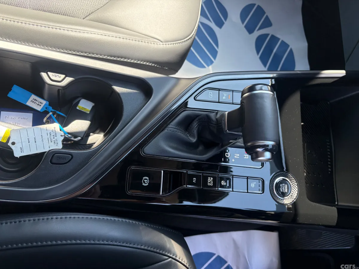 Kia Niro SUV, Petrol Plug-in Hybrid, 2024, Blue