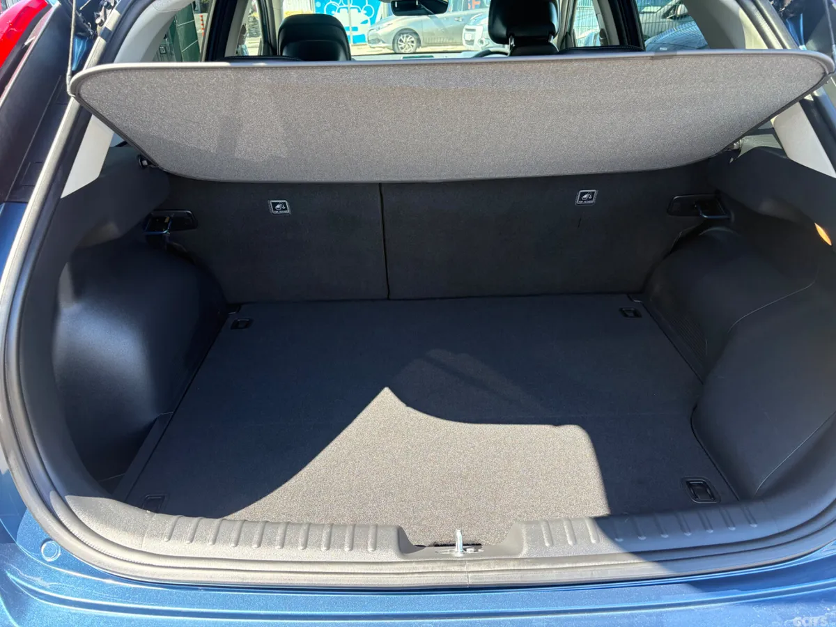 Kia Niro SUV, Petrol Plug-in Hybrid, 2024, Blue