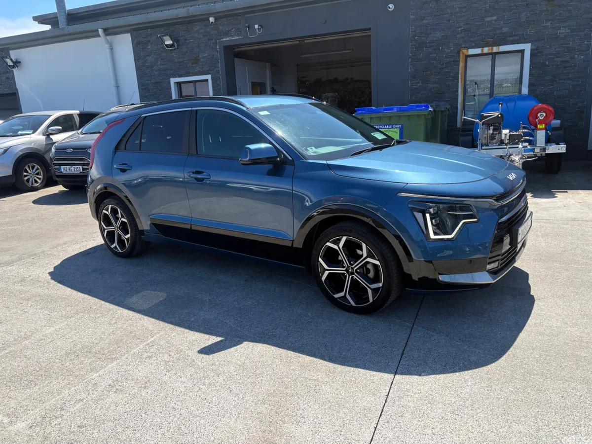 Kia Niro SUV, Petrol Plug-in Hybrid, 2024, Blue