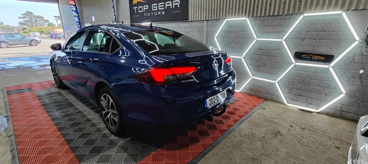 Opel Insignia Hatchback, Diesel, 2020, Blue
