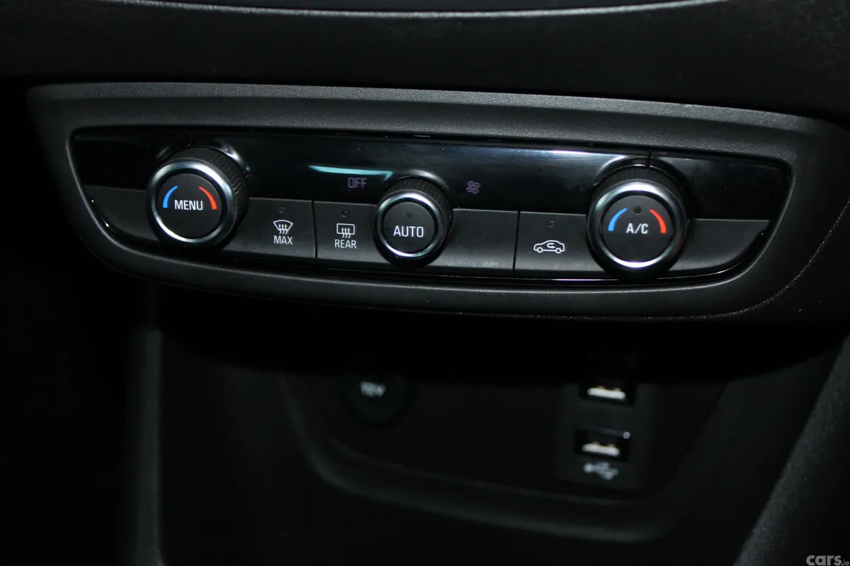 Opel Crossland SUV, Petrol, 2024, Red