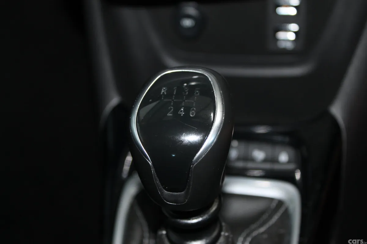 Opel Crossland SUV, Petrol, 2024, Red
