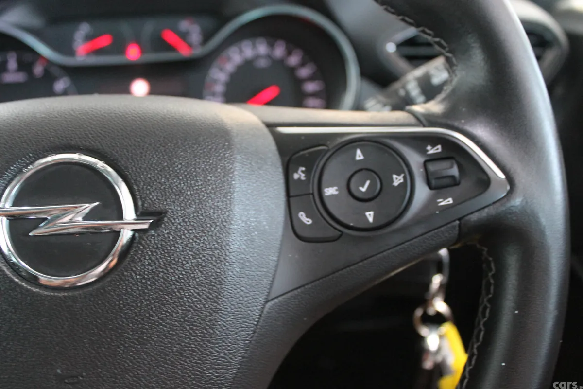 Opel Crossland SUV, Petrol, 2024, Red