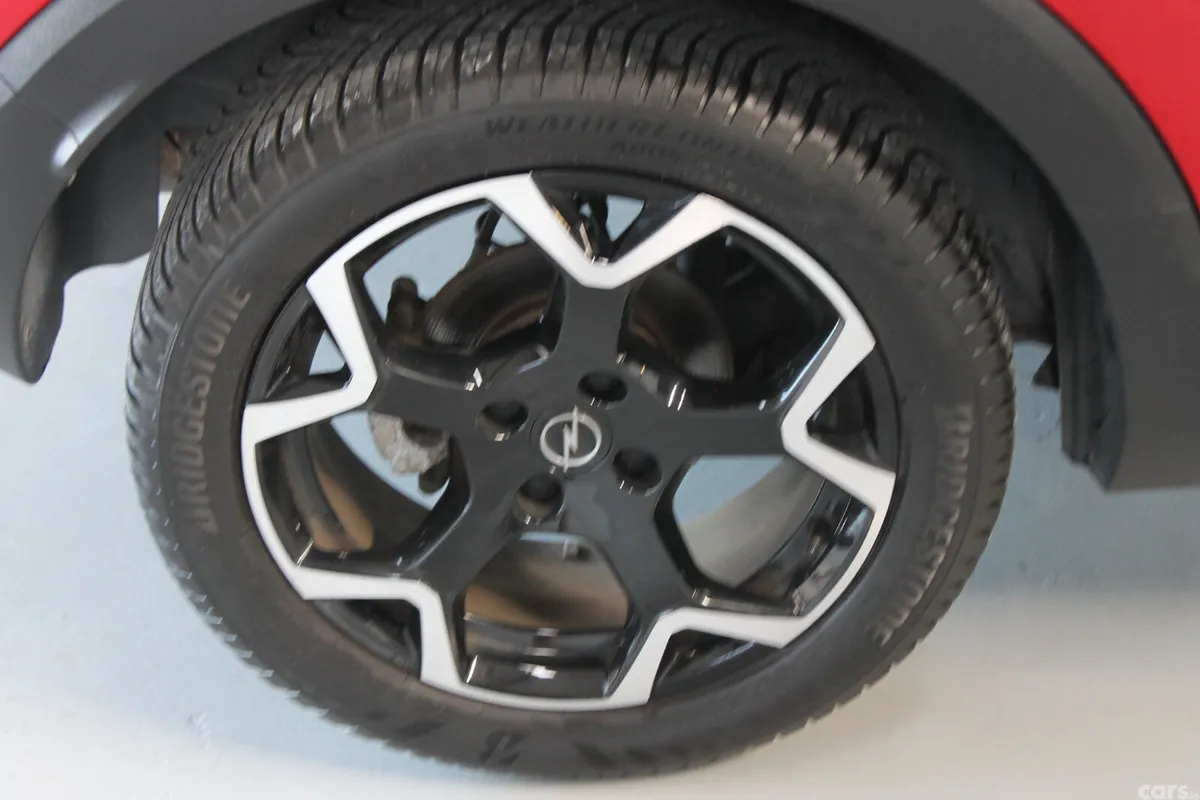 Opel Crossland SUV, Petrol, 2024, Red