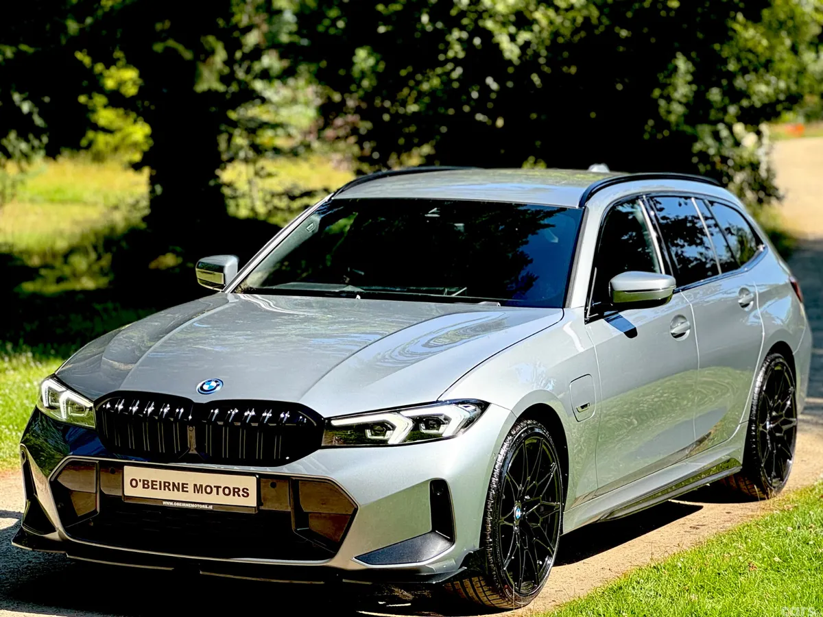 BMW 3-Series Estate/Jeep, Petrol Plug-in Hybrid, 2023, Grey