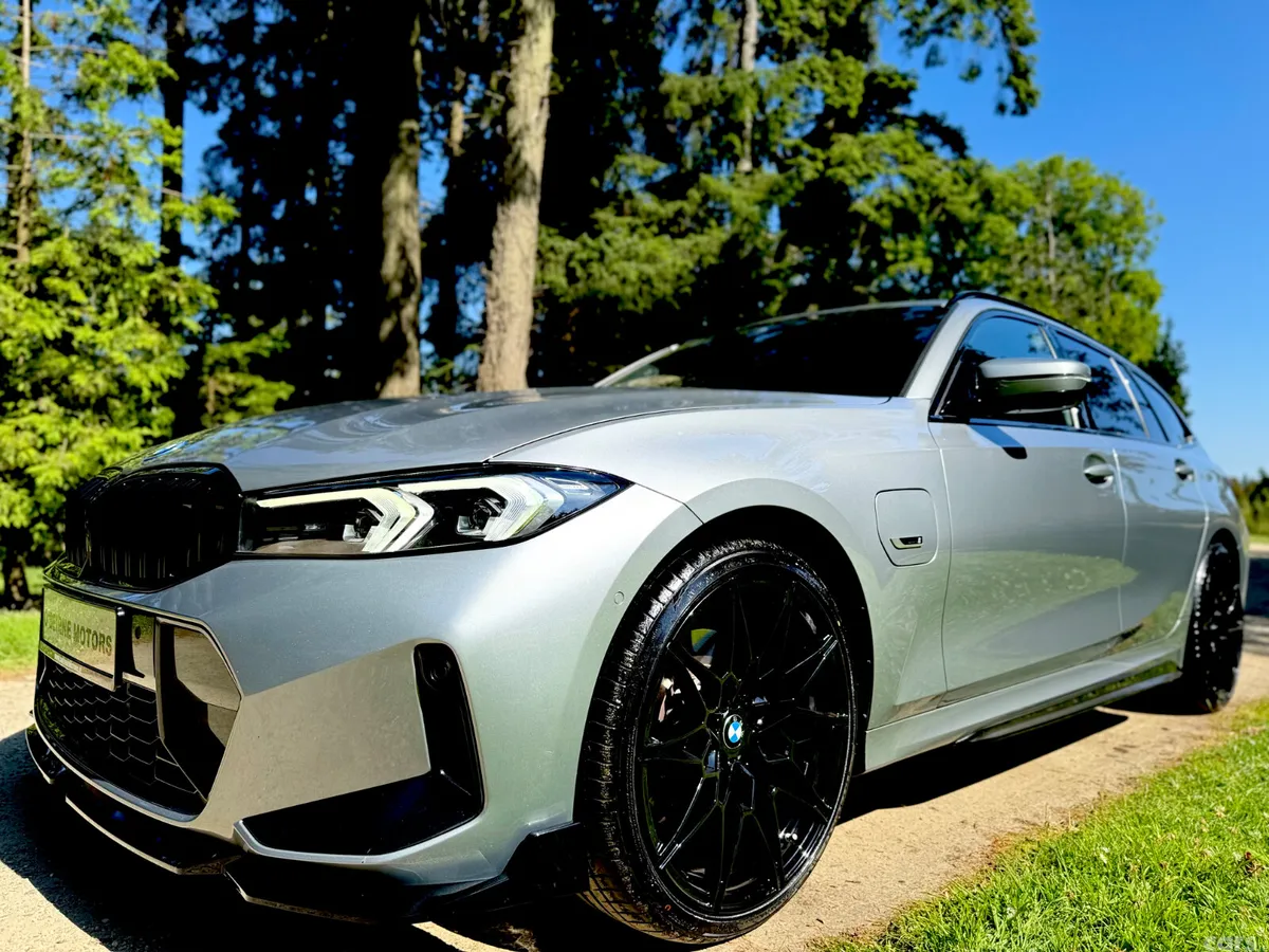 BMW 3-Series Estate/Jeep, Petrol Plug-in Hybrid, 2023, Grey
