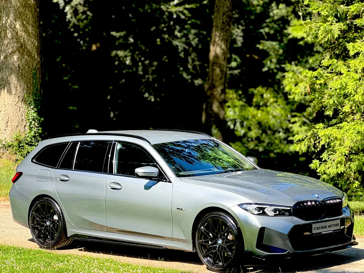 BMW 3-Series Estate/Jeep, Petrol Plug-in Hybrid, 2023, Grey
