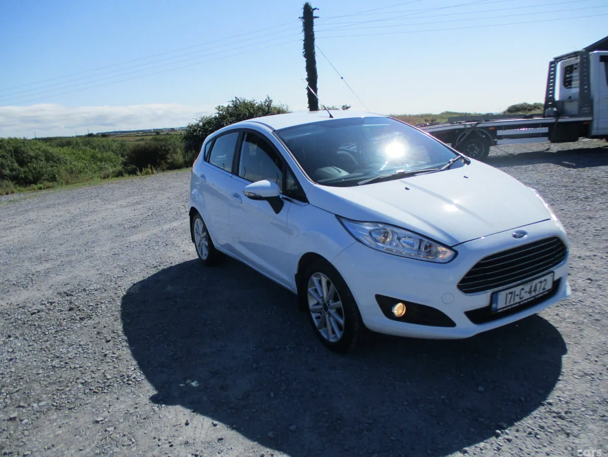 Ford Fiesta Hatchback, Petrol, 2017, White