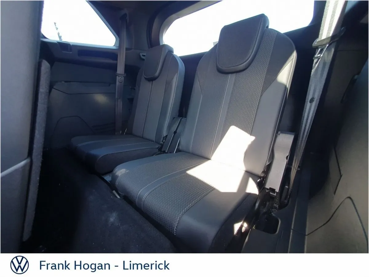 Peugeot 5008 MPV, Diesel, 2024, White