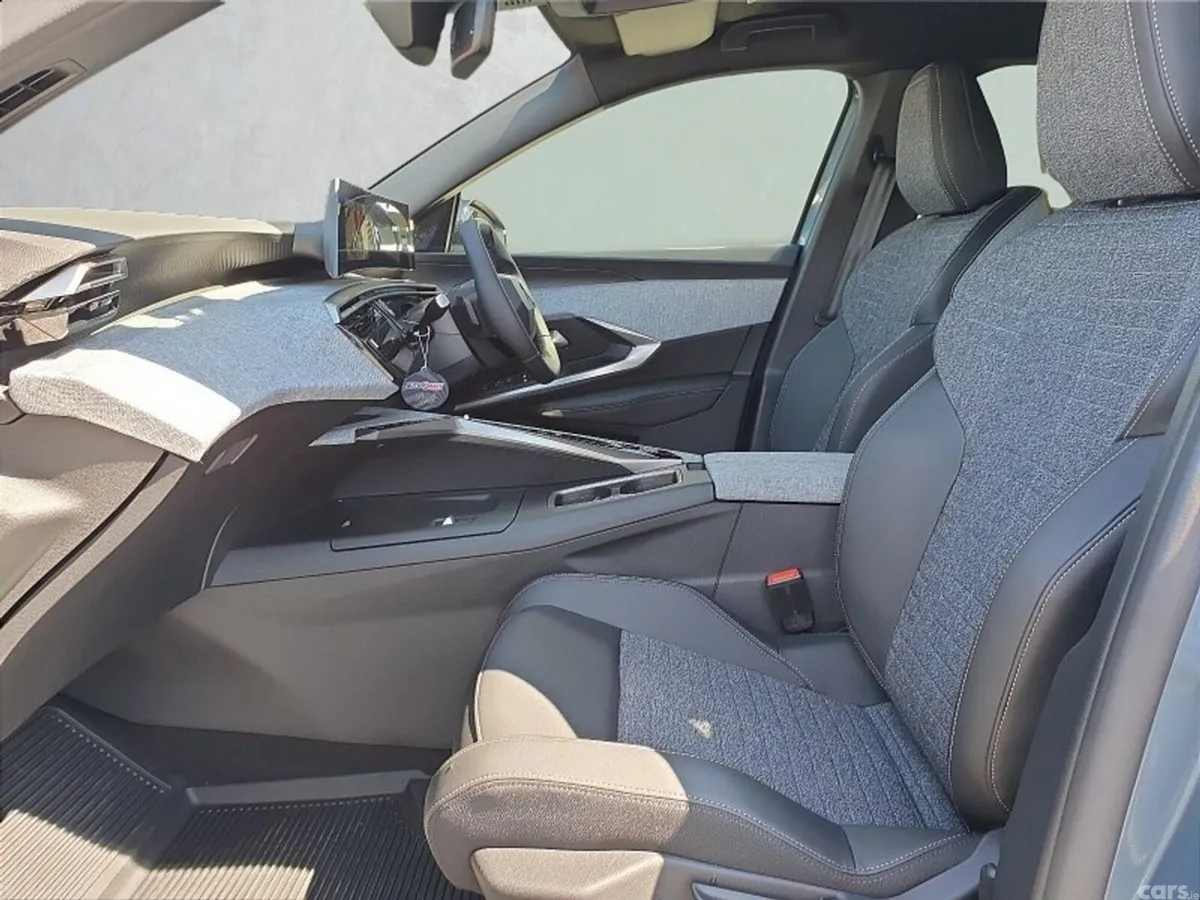 Peugeot 3008 SUV, Petrol, 2026, Blue