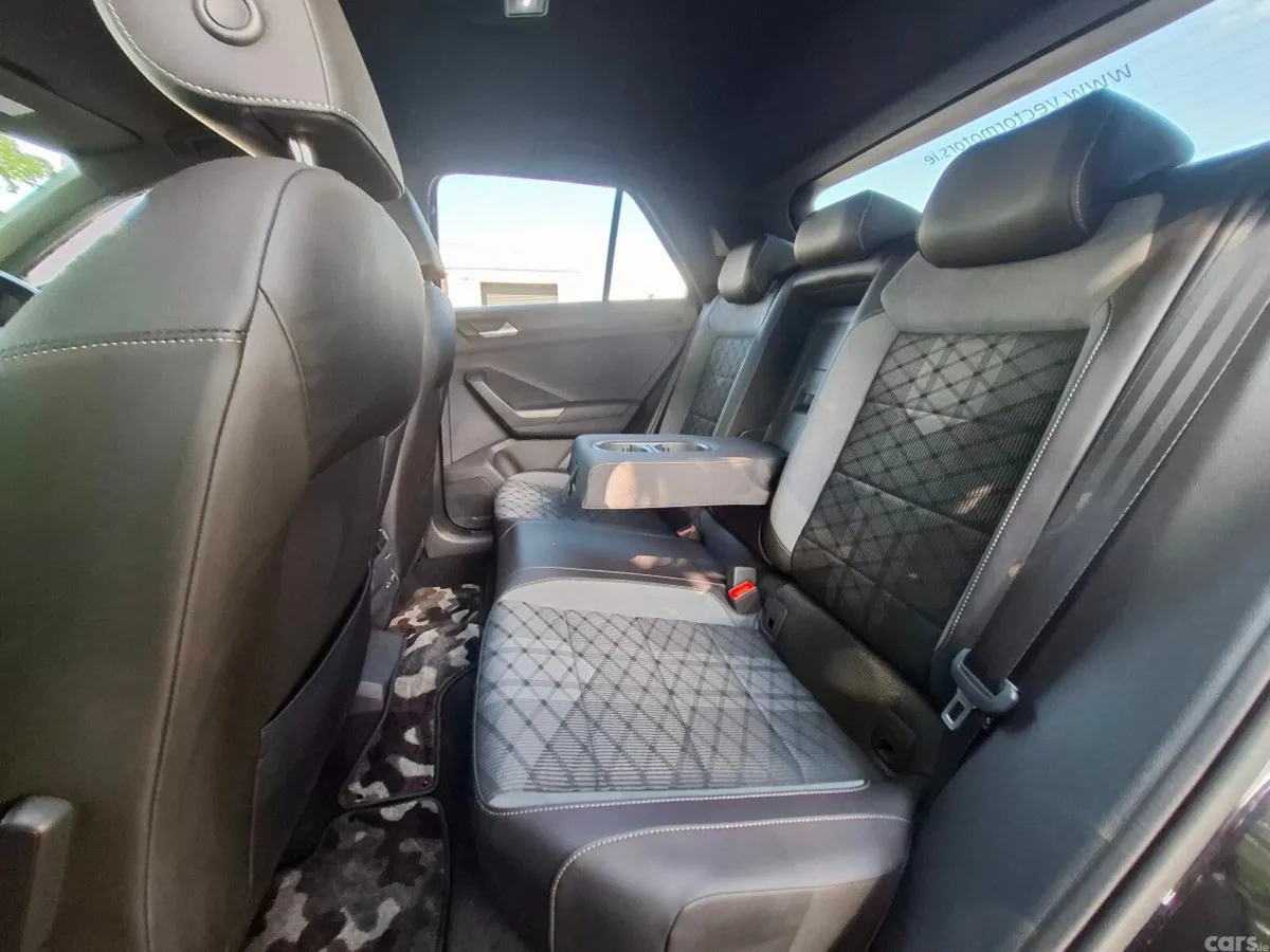 Volkswagen T-Roc SUV, Diesel, 2023, Black