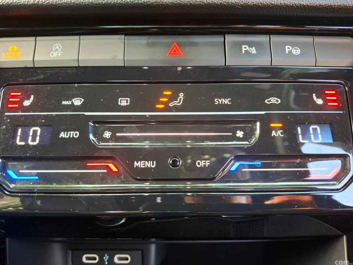 Volkswagen T-Roc SUV, Diesel, 2023, Black