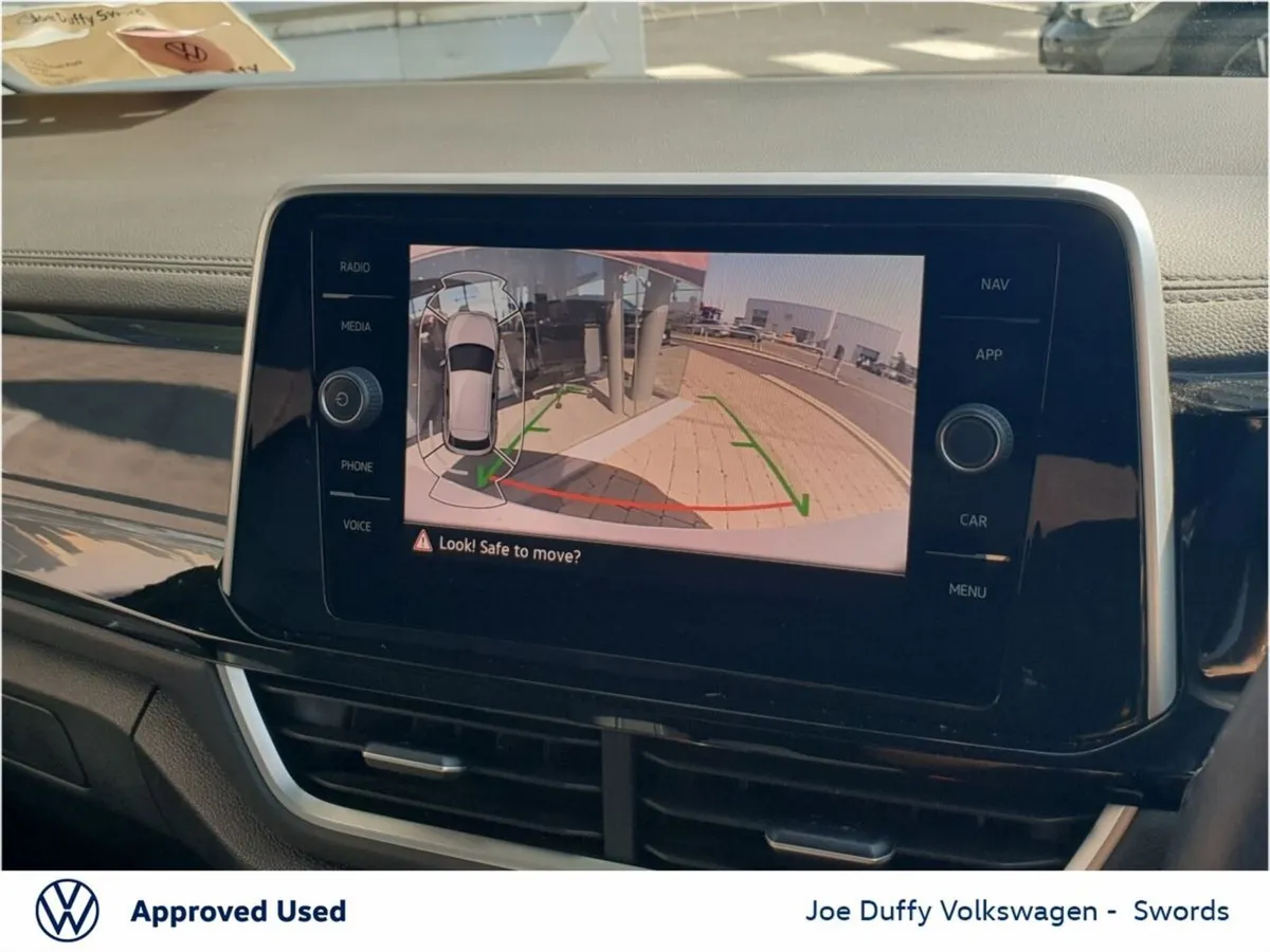 Volkswagen T-Roc SUV, Petrol, 2023, White