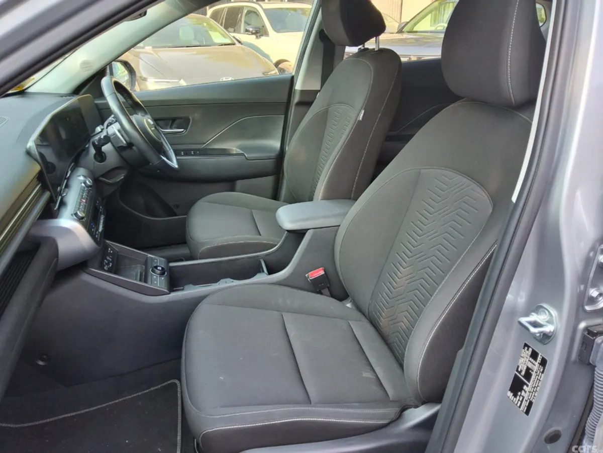 Hyundai KONA SUV, Electric, 2024, Silver