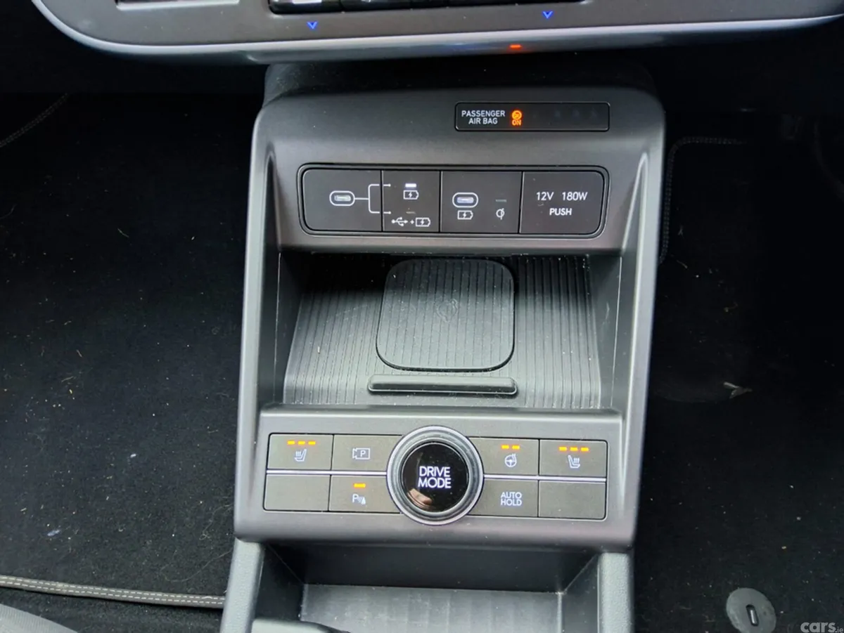 Hyundai KONA SUV, Electric, 2024, Silver