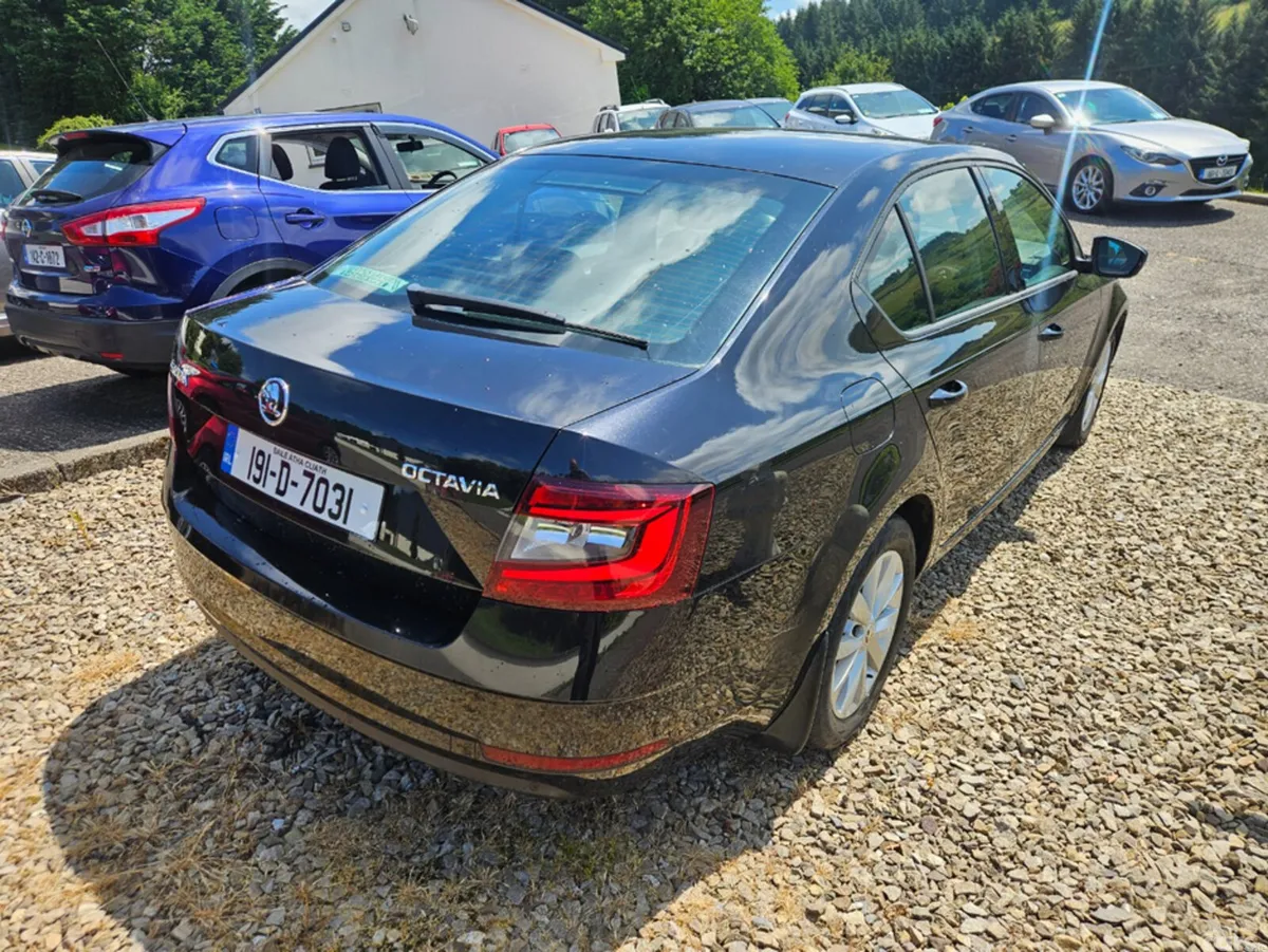 Skoda Octavia Hatchback, Diesel, 2019, Black