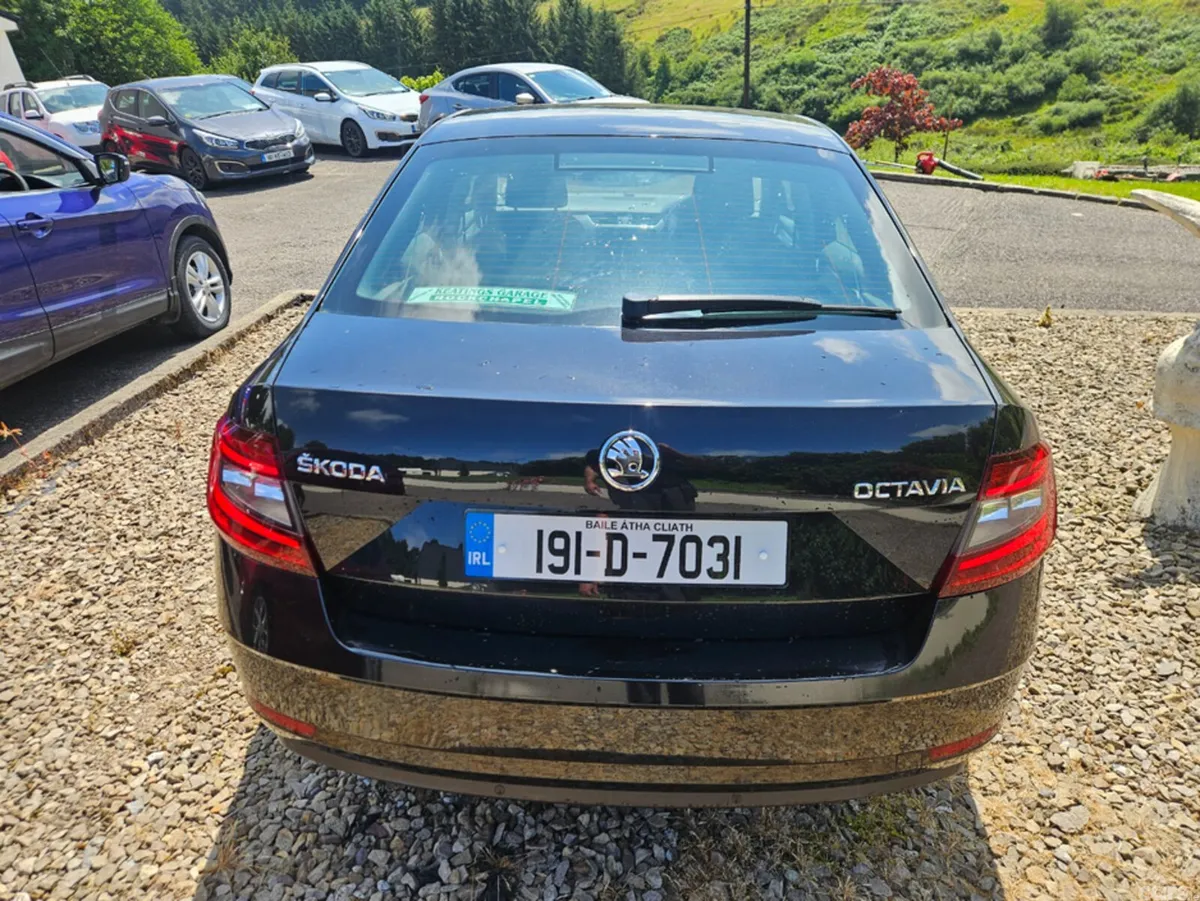 Skoda Octavia Hatchback, Diesel, 2019, Black