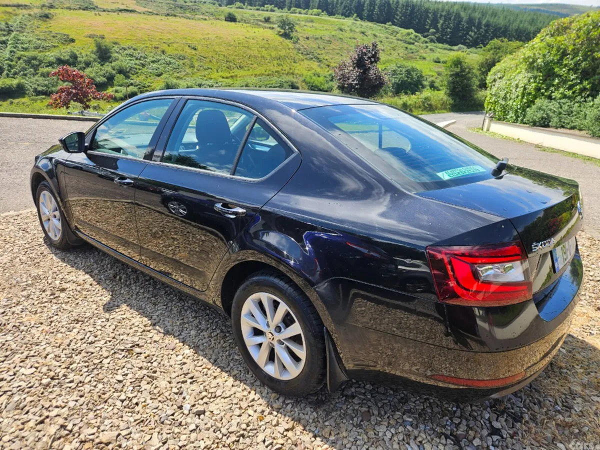Skoda Octavia Hatchback, Diesel, 2019, Black