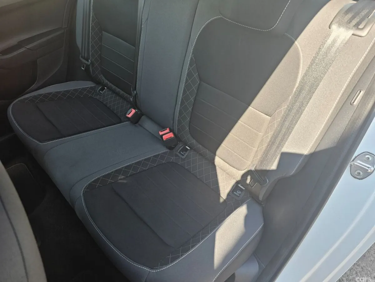 Skoda Fabia Hatchback, Petrol, 2020, White