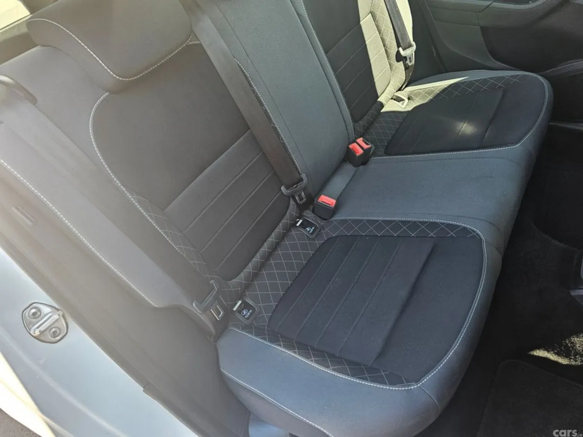 Skoda Fabia Hatchback, Petrol, 2020, White