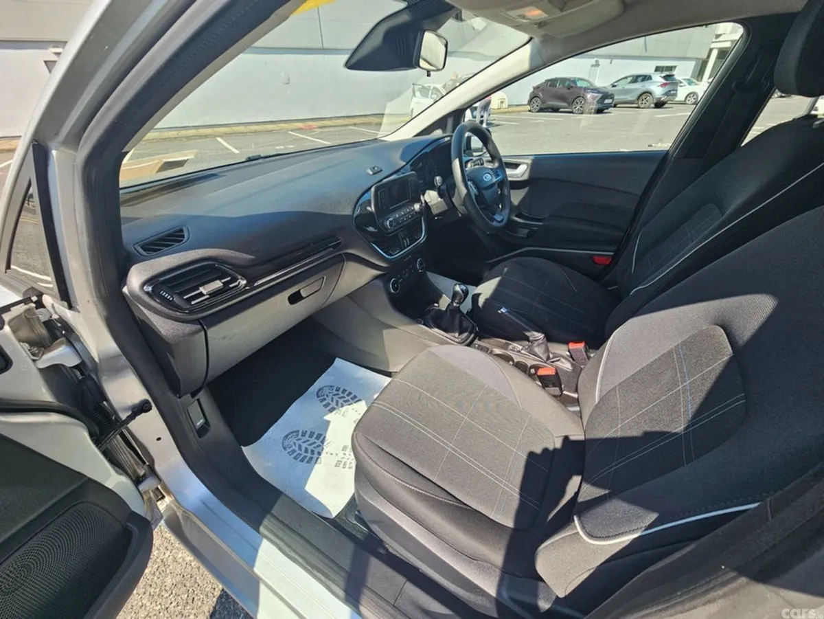 Ford Fiesta Hatchback, Petrol, 2018, Grey