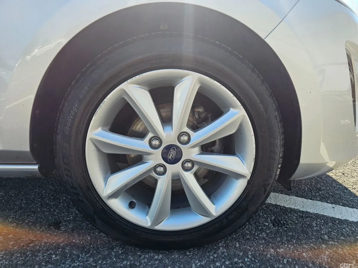 Ford Fiesta Hatchback, Petrol, 2018, Grey